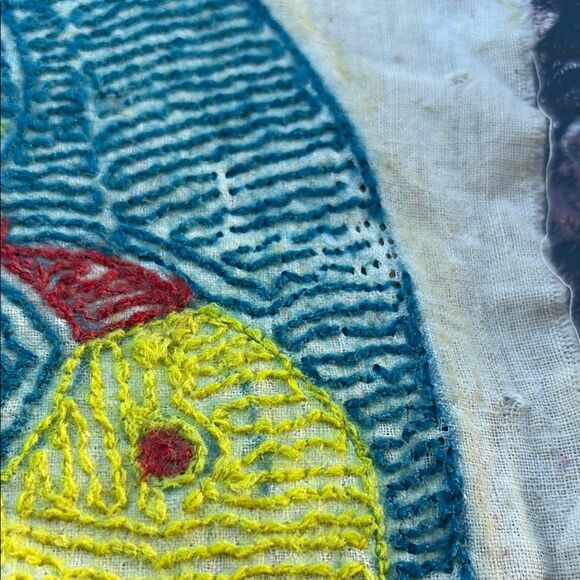 Handmade Colorful Bird Rug Hook - Picture 10 of 10